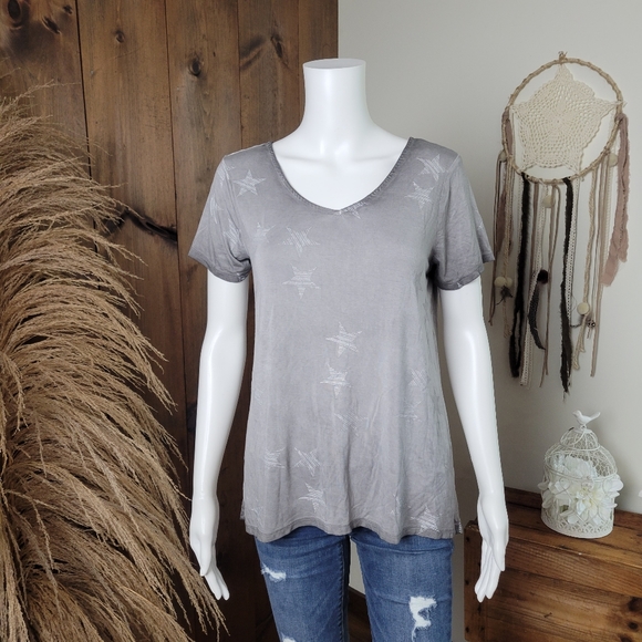 Cable & Gauge Tops - NWT Cable & Gauge Star Top